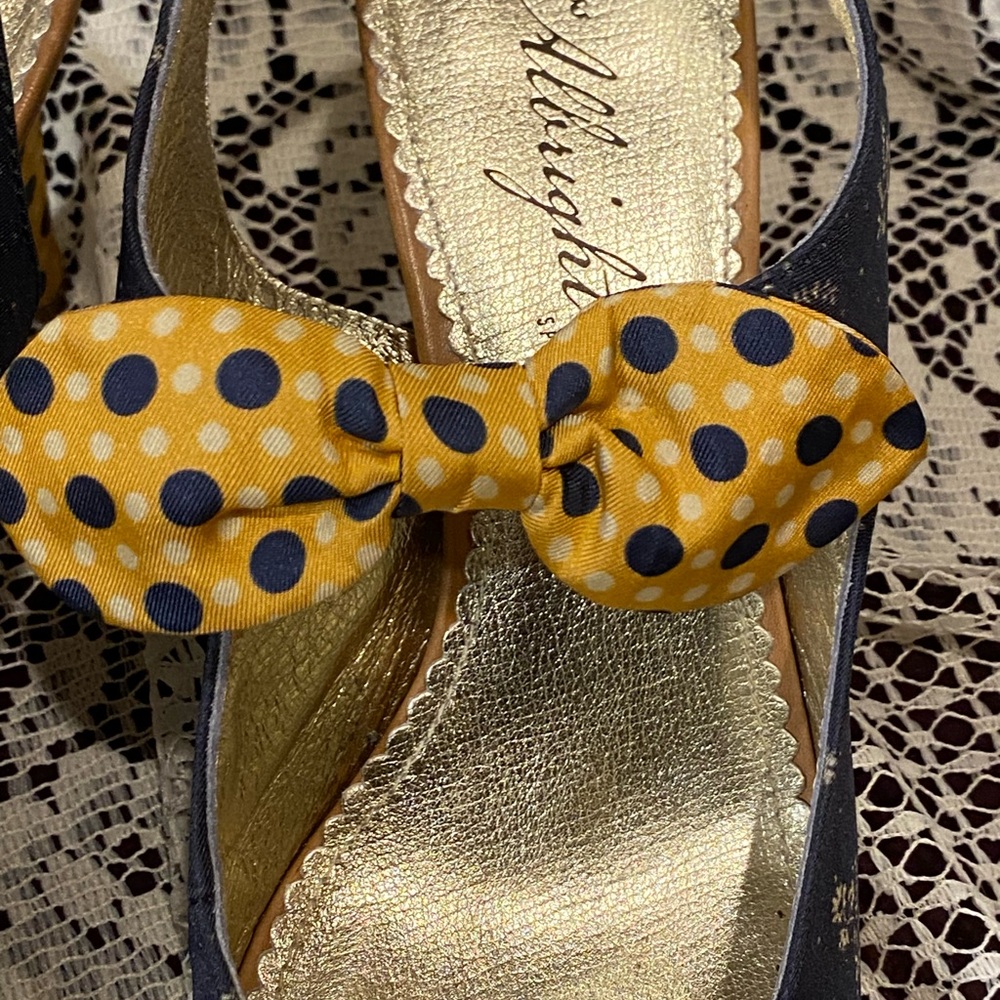 Anthropologie Slingback Heels - Navy Print and Yellow Polka Dot - Picture 8 of 9